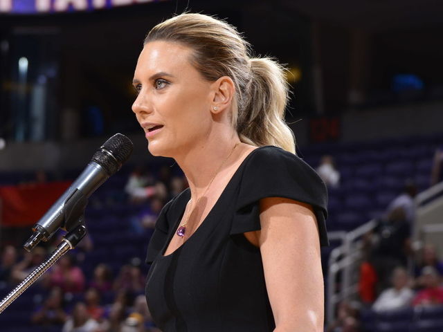 Penny Taylor Net Worth, Biography, Age, Height, Daughter, Penny Taylor and Diana Taurasi 
